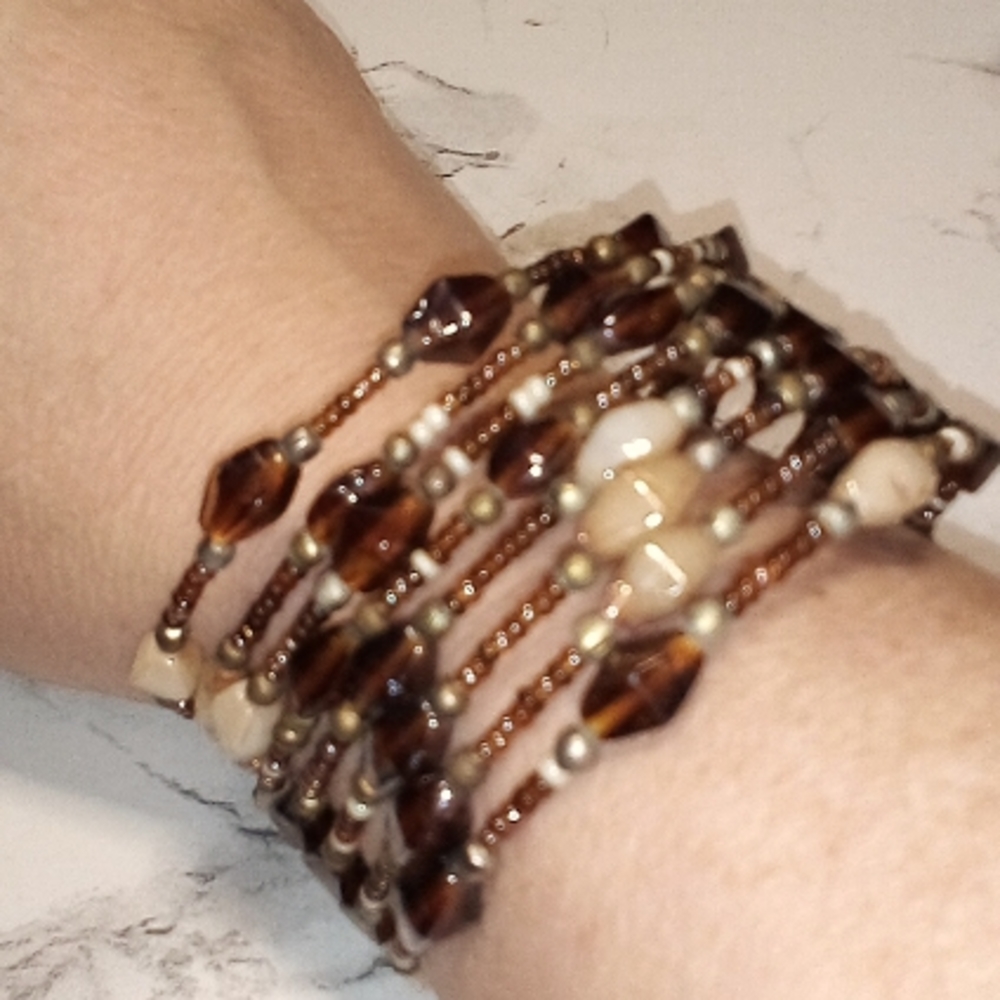 Brown and Cream Glass Beaded Memory Wire Bracelet